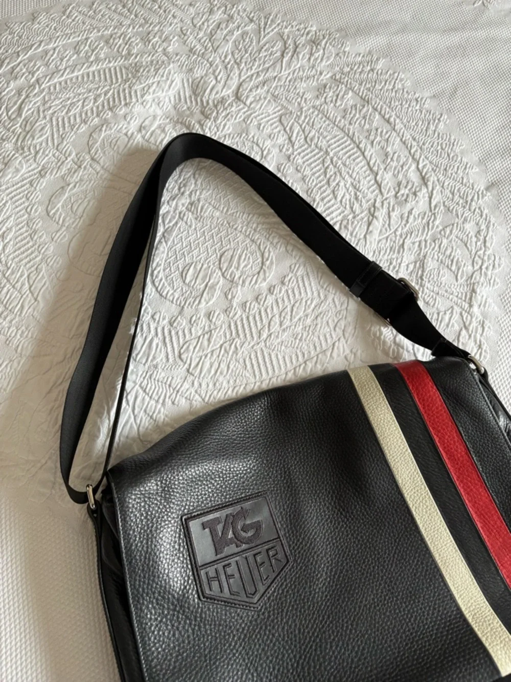 Tag Heuer Crossbody messenger bag pebbled leather luxury black Men’s